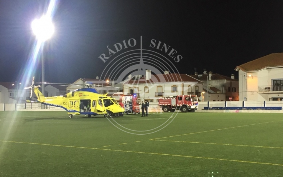 Heli INEM acidente em Vila Nova de Milfontes
