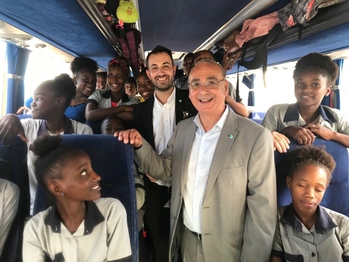 Oferta de autocarro a Cabo Verde