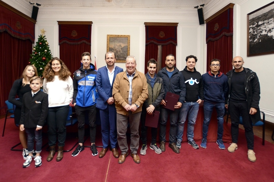 Apoio financeiro a onze atletas do concelho de santiago do Cacém - 2019