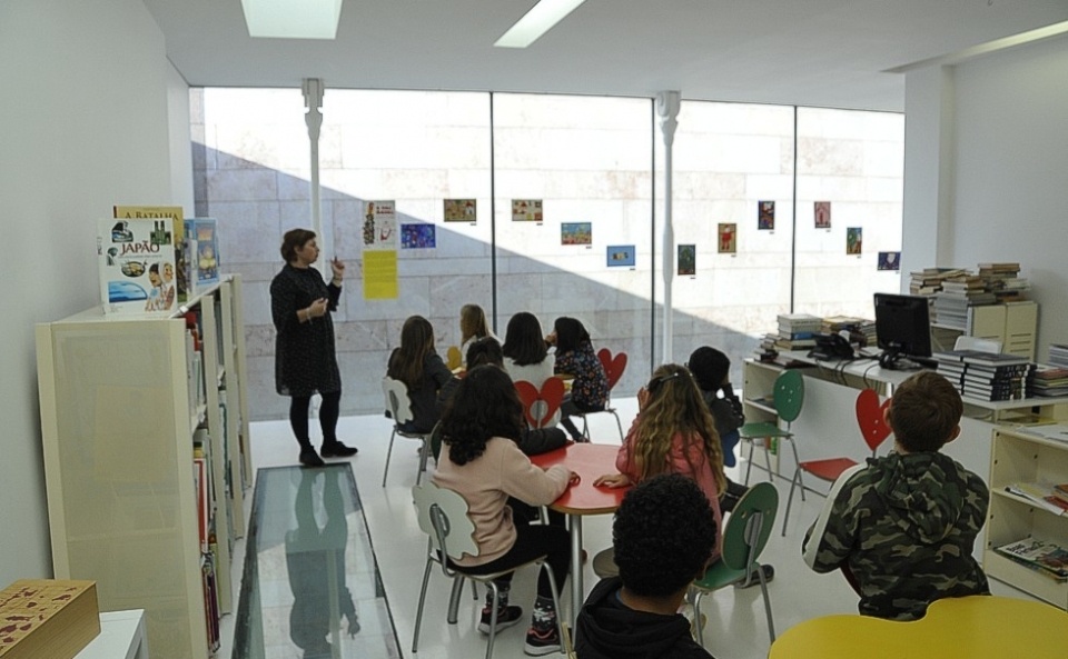 Crianças na Biblioteca Municipal de Sines