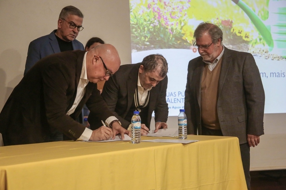 Assinatura do contrato da empreitada da nova ETAR da Comporta