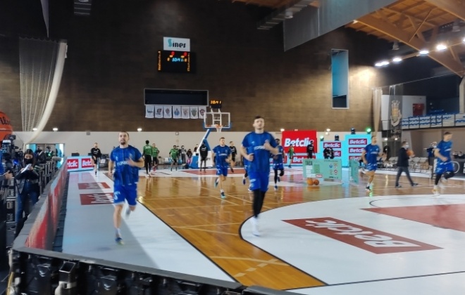 Sines recebe Taça Hugo dos Santos em basquetebol