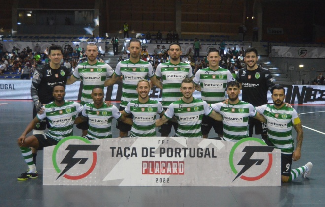 Sporting goleia Candoso com domínio absoluto e marca lugar nas meias-finais