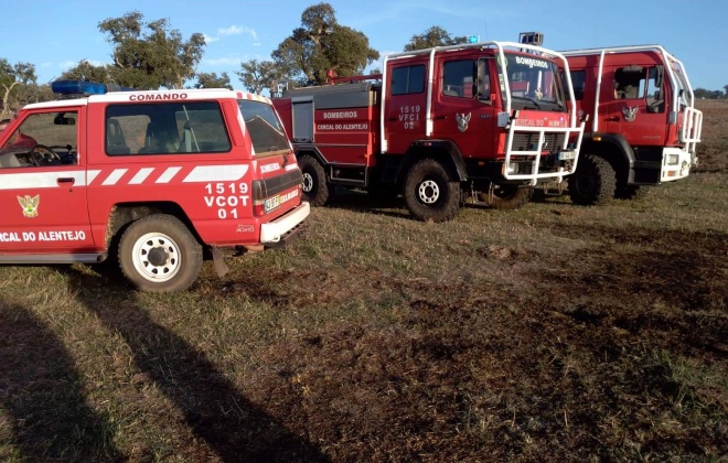 Bombeiros combateram incêndio em Vale das Éguas, Santiago do Cacém