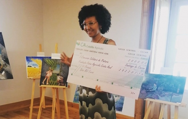 Nair Moreira vence concurso de pintura da Fundação Caixa Agrícola Costa Azul