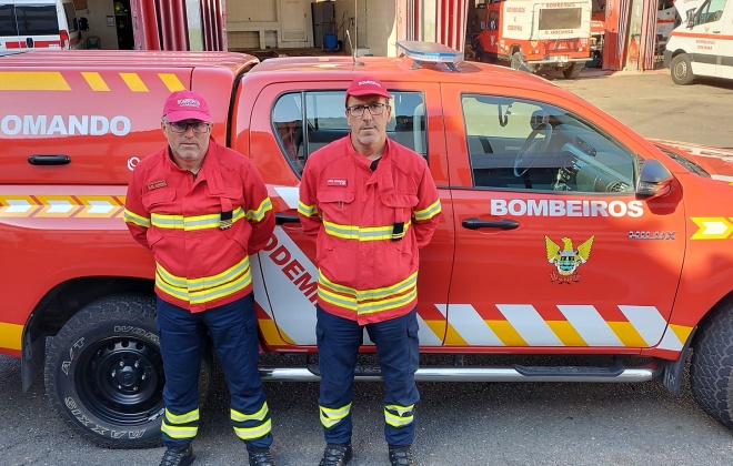 Bombeiros do Litoral Alentejano reforçam dispositivo de combate na Serra da Estrela