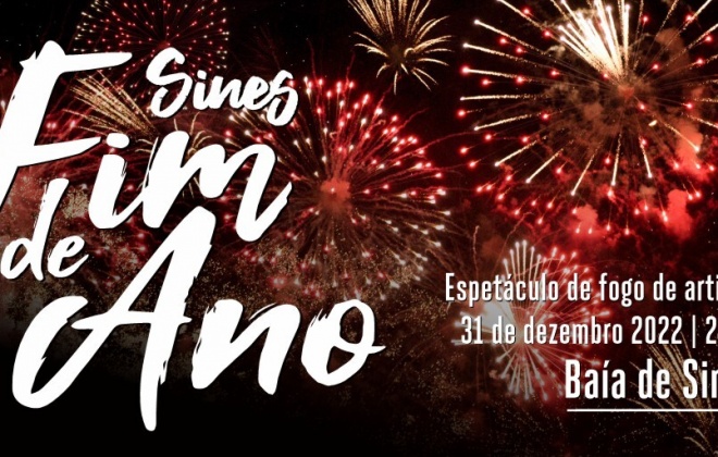 Sines recebe 2023 com um espetáculo de fogo de artifício na baía de Sines