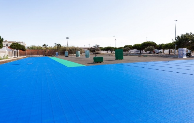 Câmara de Sines está a remodelar o campo de jogos da Escola Básica Vasco da Gama