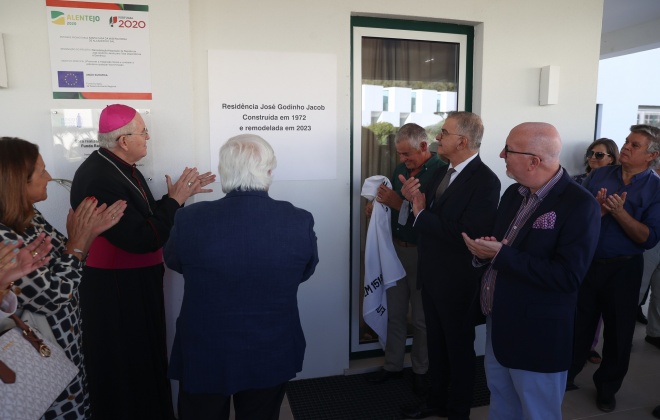 Residência José Godinho Jacob em Alcácer do Sal foi ontem inaugurada depois de remodelada