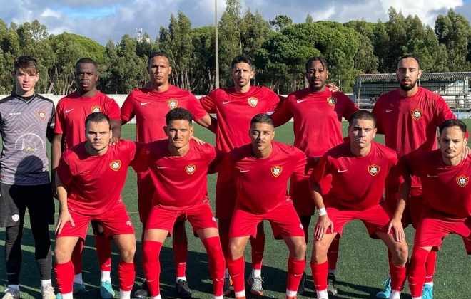 União de Santiago do Cacém venceu o Zambujalense e reforça o 2.º lugar