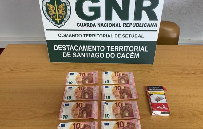 Quatro jovens foram detidos por roubar e agredir dois homens em Sines