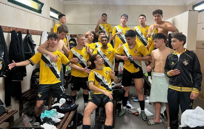 Juniores do Vasco da Gama de Sines vencem o Almada e ficam mais perto do título
