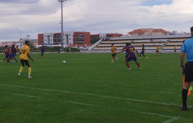 Vasco da Gama de Sines empatou frente ao Lagameças