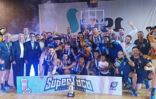 Futebol Clube do Porto conquistou em Sines a Supertaça de Basquetebol