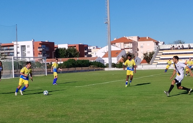 Vasco da Gama empatou a dois golos em Sines frente ao Alfarim