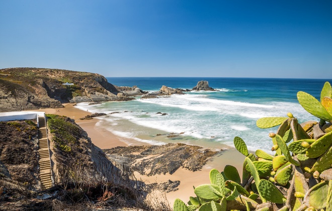 Ribeira da Zambujeira do Mar vai sofrer uma intervenção de limpeza