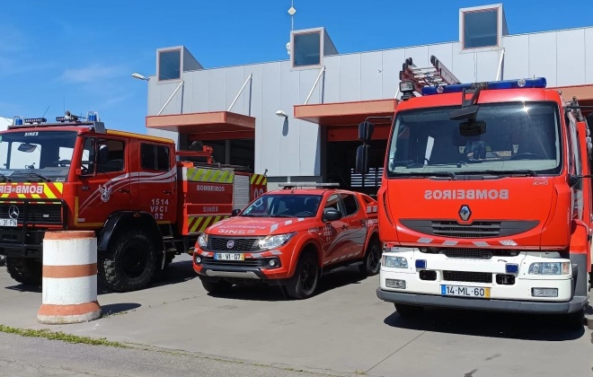 Bombeiros de Sines realizam neste sábado um desfile de viaturas em Sines e Porto Covo