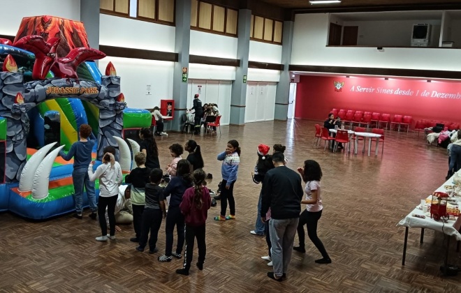 Festa de Natal da EIC-Escola Infantes e Cadetes dos Bombeiros de Sines decorreu no sábado