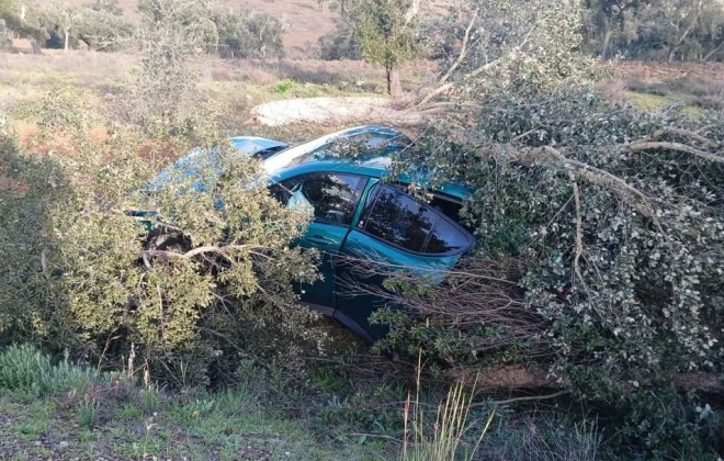 Despiste de carro provoca dois feridos no concelho de Alcácer do Sal