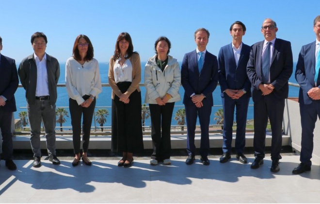Chinesa CALB visita Porto de Sines