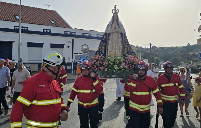 Bombeiros de Cercal do Alentejo presentes na Procissão em Honra de Nossa Senhora da Conceição