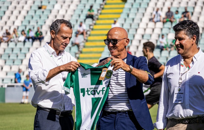 Vítor Madeira foi homenageado pelo Vitória de Setúbal
