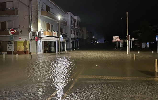 Parte da cidade de Alcácer do Sal continua inundada (com áudio)