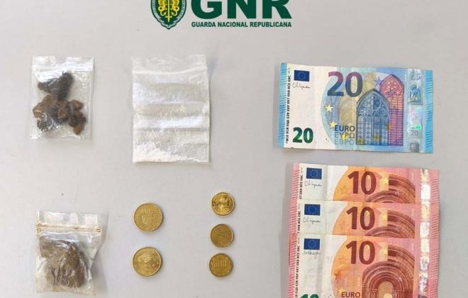 Jovem de 17 anos detida com droga durante a PIMEL em Alcácer do Sal