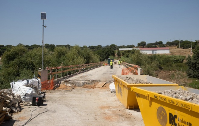 Obras de reparação na Ponte de São Romão avançam para garantir segurança e reabertura rápida