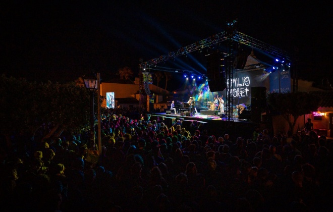 As vantagens superam os constrangimentos e o Festival Músicas do Mundo mantém-se em Porto Covo.
